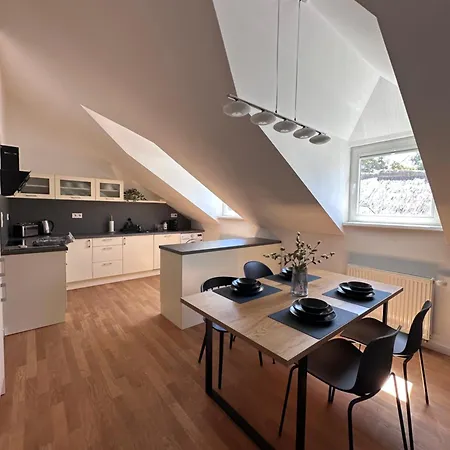 Danube&castle Retreat Apartment, 70m2 Apartament