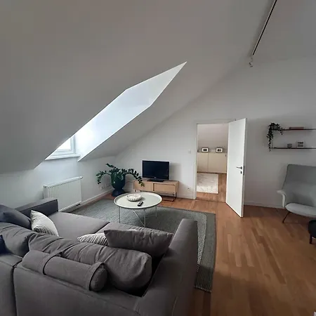 Apartman Danube&castle Retreat Apartment, 70m2